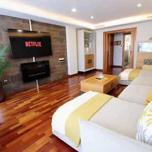 Appartement à 3 Chambres à Coucher