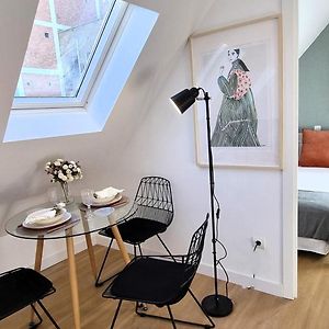 Appartement à 2 Chambres à Coucher