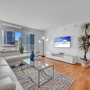 Lux 1 Bdr 1 Bth • Brickell • Pool & Ocean Views