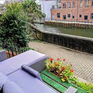 2 Bedroom Canal View, Near Kings Cross & Camden