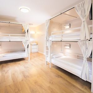 Dormitory Room Mixed
