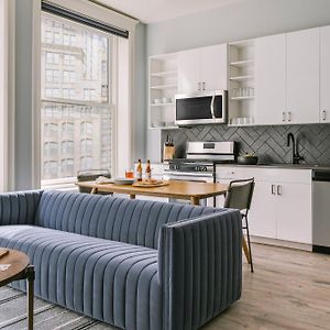 Appartement de Luxe à 3 Chambres à Coucher