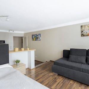 Appartement à 2 Chambres à Coucher
