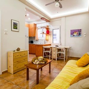 Athens Perfect Spot - Zografou Cozy Home