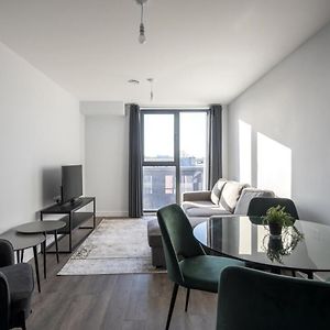 Superb 2 Bedroom Aparttment In Central Birmingham