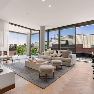 Terrace Boutique In The Heart Of The Rocks