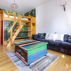 Next To Stadthalle & Westbahnhof