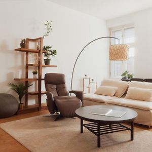 Stylish Designer Apartment At The Center Of Vienna Naschmarkt