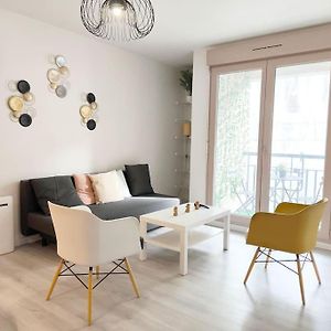 Appartement à 2 Chambres à Coucher