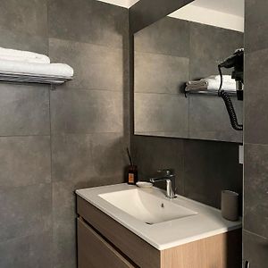 Private Bathroom King Room