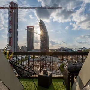 Luxury Skyview Suite - Citylife Apartment - Mico
