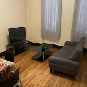 Appartement à 2 Chambres à Coucher
