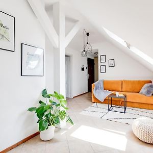 Appartement à 2 Chambres à Coucher