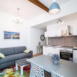 Le Shabby Chic, Beau T2, Patio, Centre Ville