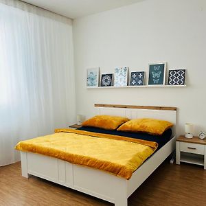 Studio Apartment Bluebell
