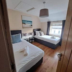 Appartement à 2 Chambres à Coucher