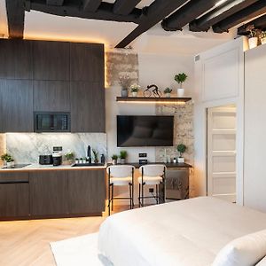 Saint-Louis Apartment - Luxury High End Renovated Apartment - Heart Of Le Marais - Hotel De Ville