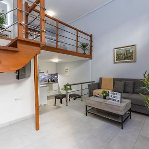 Koukaki Fix Loft 2