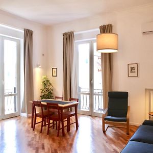 Appartement à 3 Chambres à Coucher