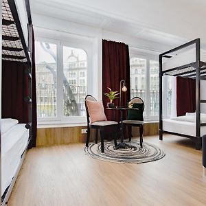 Chambre Juste Pour Femmes Dortoir