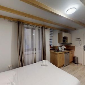 Le Veyrier - Small Studio For 2 People In The Heart Of The Old Town