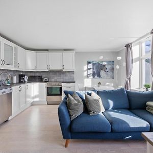 Appartement à 3 Chambres à Coucher