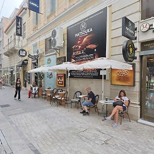 Your Cube Place At Ermou - Plaka