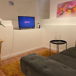 Appartement à 2 Chambres à Coucher