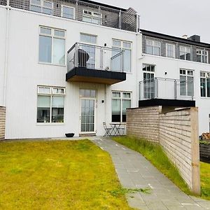 Modern Apt Rvk City Center