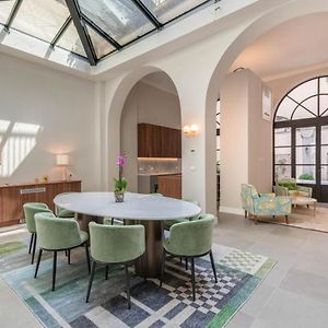Appartement à 3 Chambres à Coucher