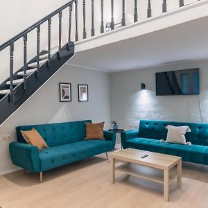 Appartement à 2 Chambres à Coucher