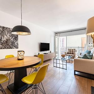 Super Central Malaga Flat With Terrace And Free Parking