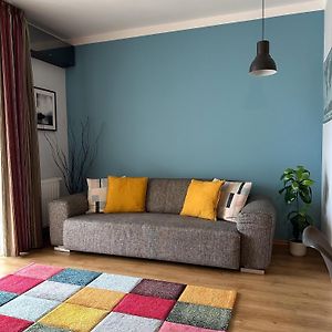 Cherry Abode Apartment With Terrace
