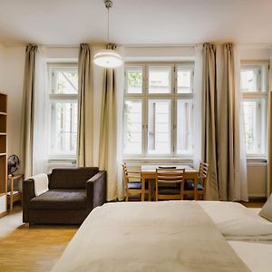 Deluxe Suite In Prime Location