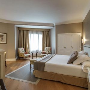 Chambre Lit Queen-Size