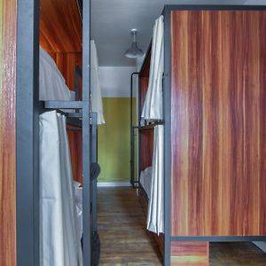 Chambre Juste Pour Femmes Dortoir