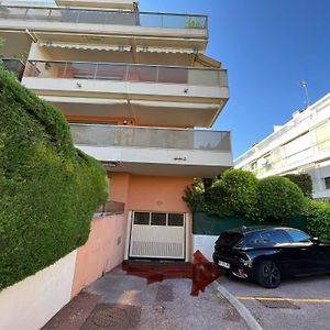 Superbe Studio Avec Terrasse Au Cap D'Antibes