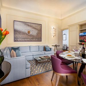 Appartement à 3 Chambres à Coucher