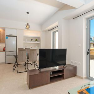 Luxury Penthouse Near Acropolis