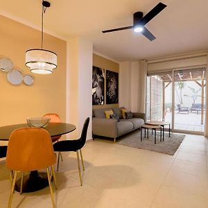 Appartement à 2 Chambres à Coucher