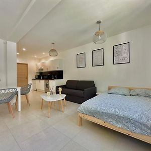 Grand Studio Renove Proche Mer !