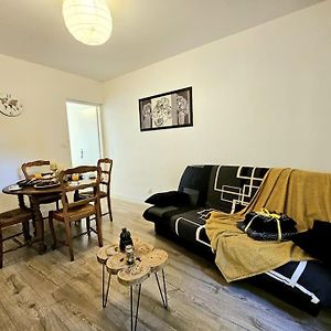 Appartement à 2 Chambres à Coucher