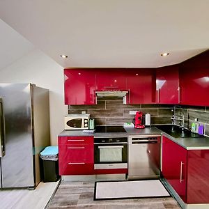 Appartement à 2 Chambres à Coucher