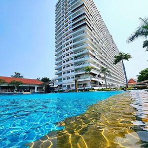View Talay 5 Jomtien Beachfront