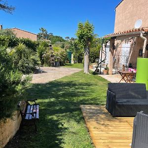 Villa à 3 Chambres à Coucher