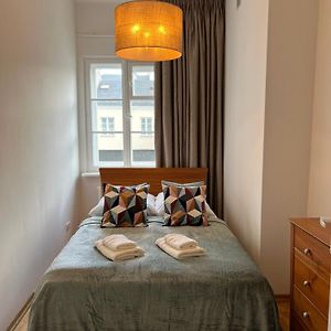 Appartement à 2 Chambres à Coucher