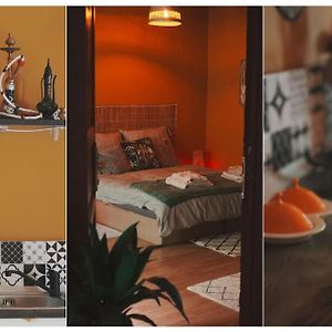 Sahara Studio With Shared Bathroom In City Centre