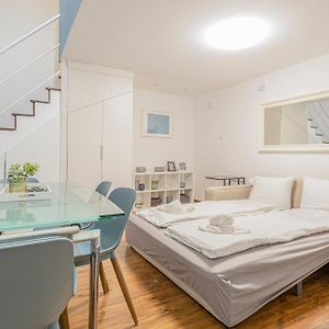 Beautiful Home At Basilca 1-2