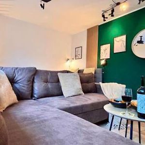 Appartement à 2 Chambres à Coucher