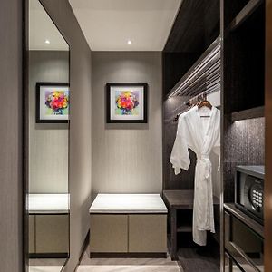 Chambre Exécutive Lit King-Size